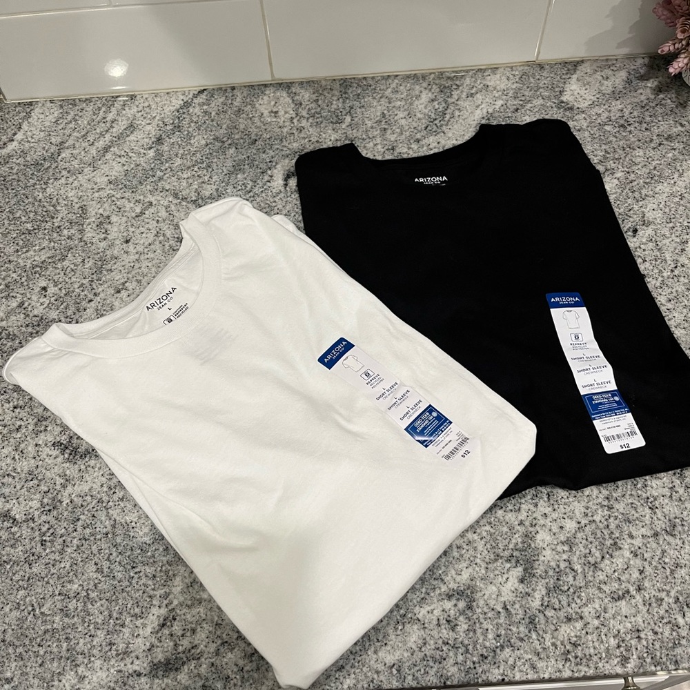 NWT! 2 Men’s Arizona T-shirts